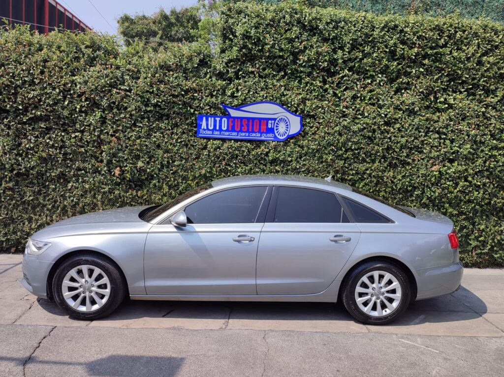 AUDI A6 MODELO 2012