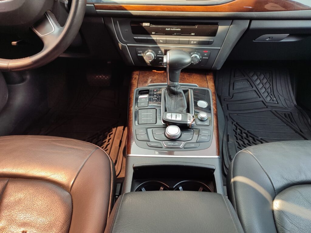 AUDI A6 MODELO 2012